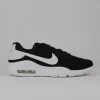 Deportivas de hombre Nike AQ2235